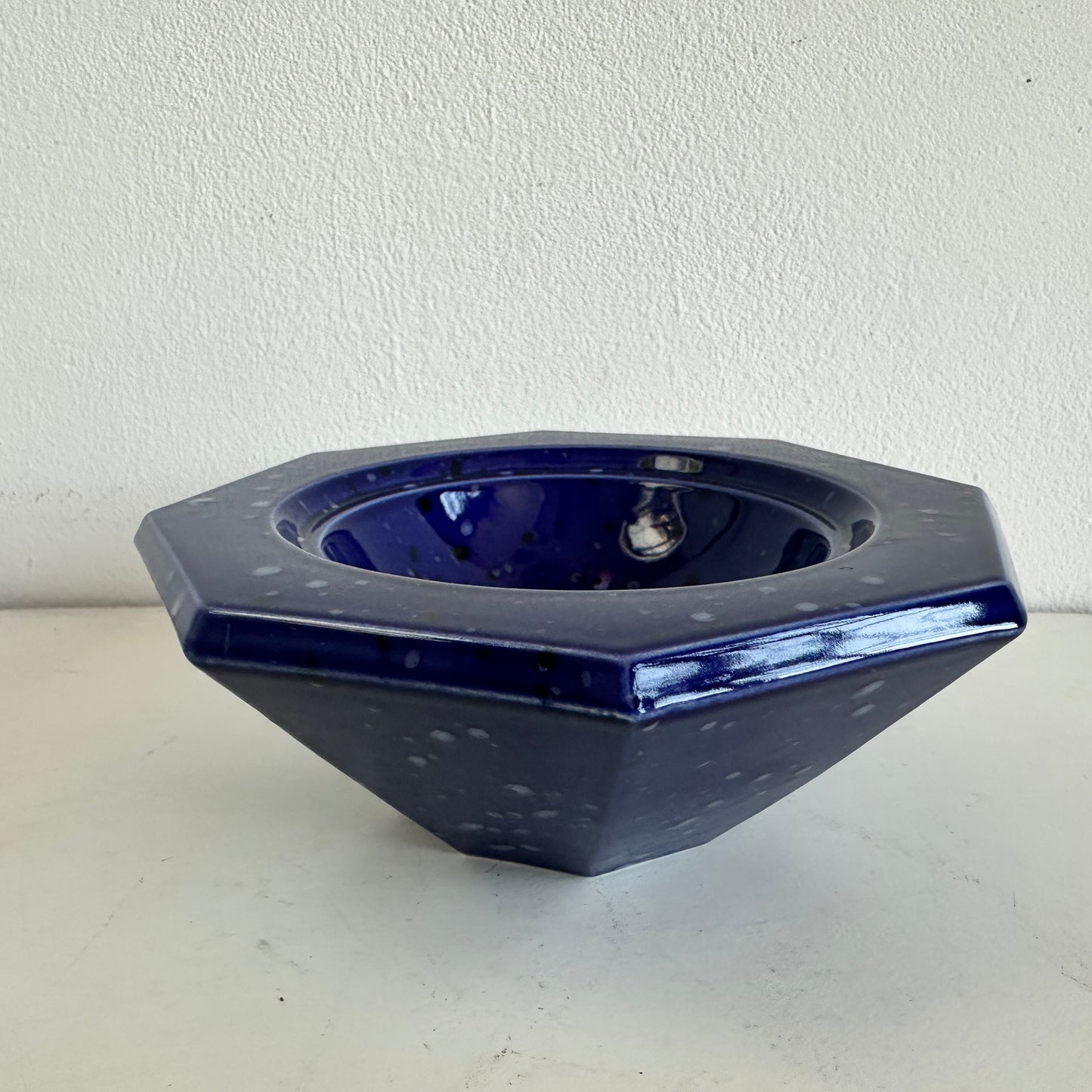 AA013 BLUE SPECKLED CERAMIC ASHTRAY
