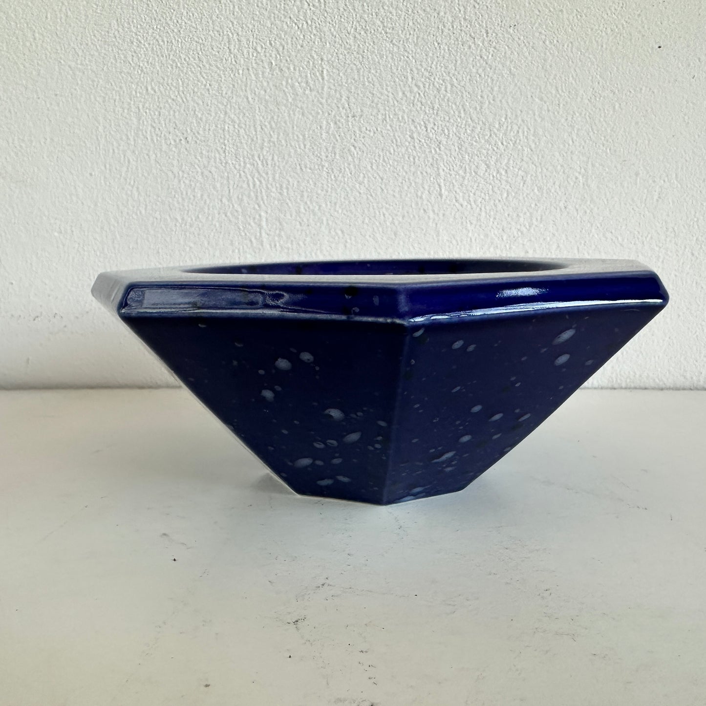 AA013 BLUE SPECKLED CERAMIC ASHTRAY