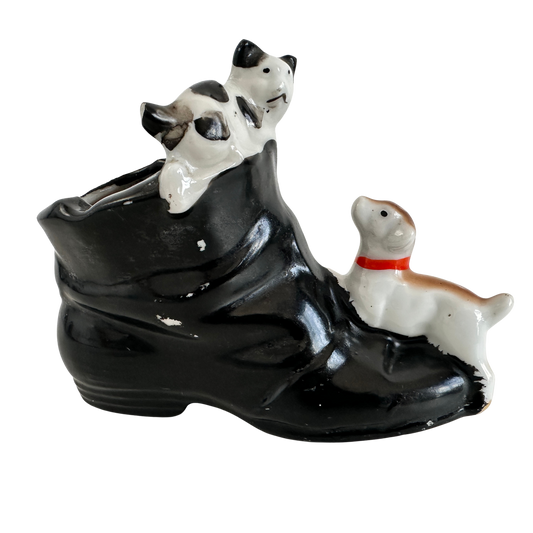 AA016 KITTY PUPPY BOOT ASHTRAY