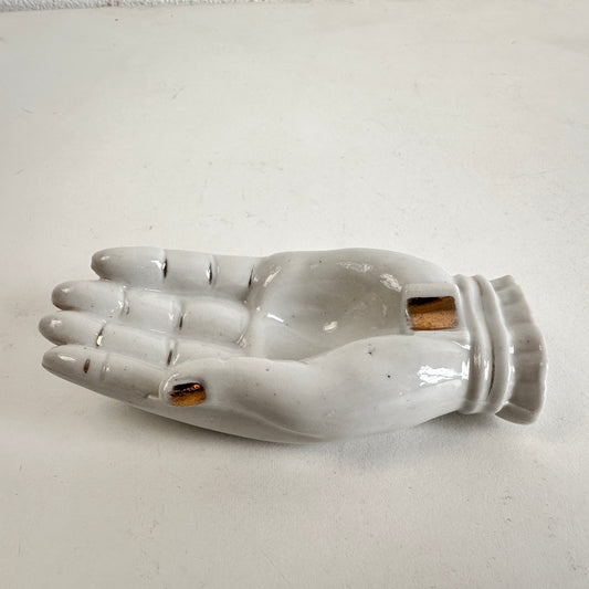AA020 HAND ASHTRAY