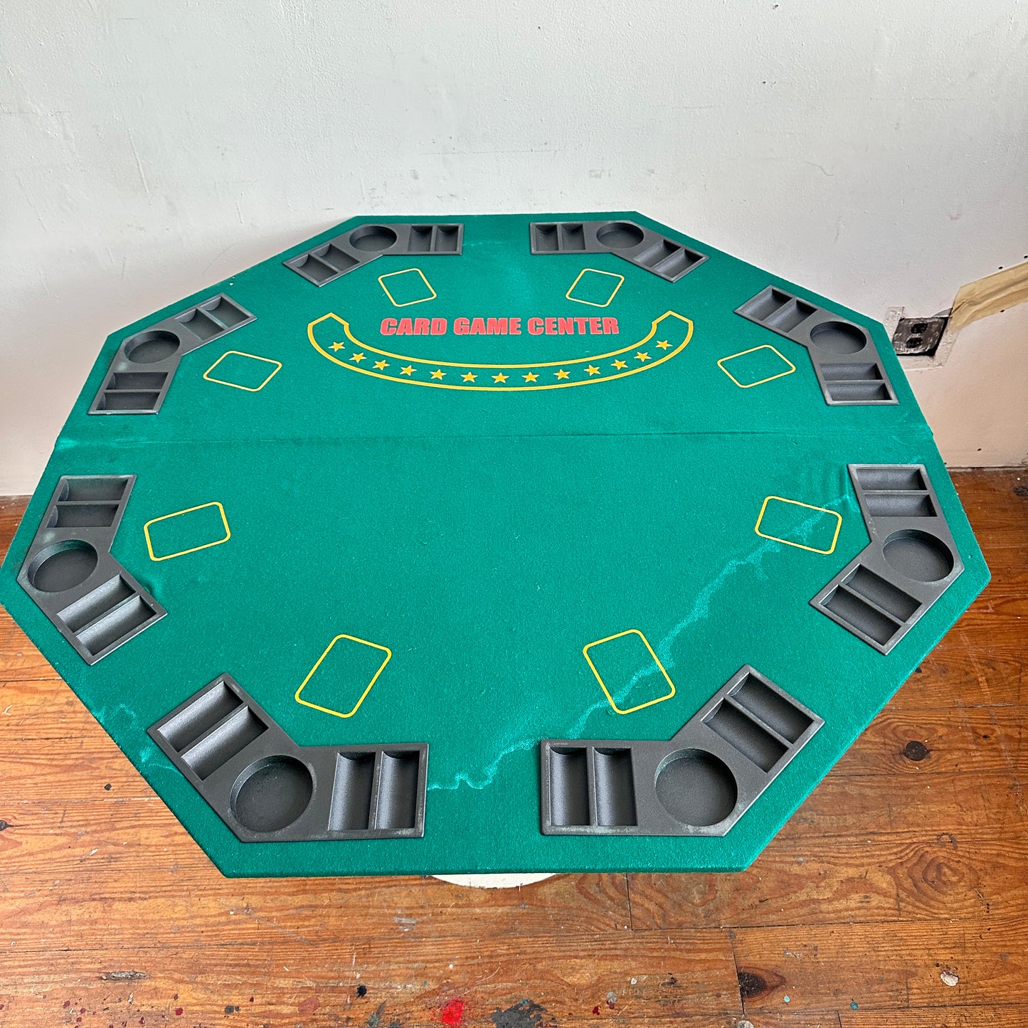 AA023 DISTRESSED FOLDING POKER TABLE WITH CARRYING CASE