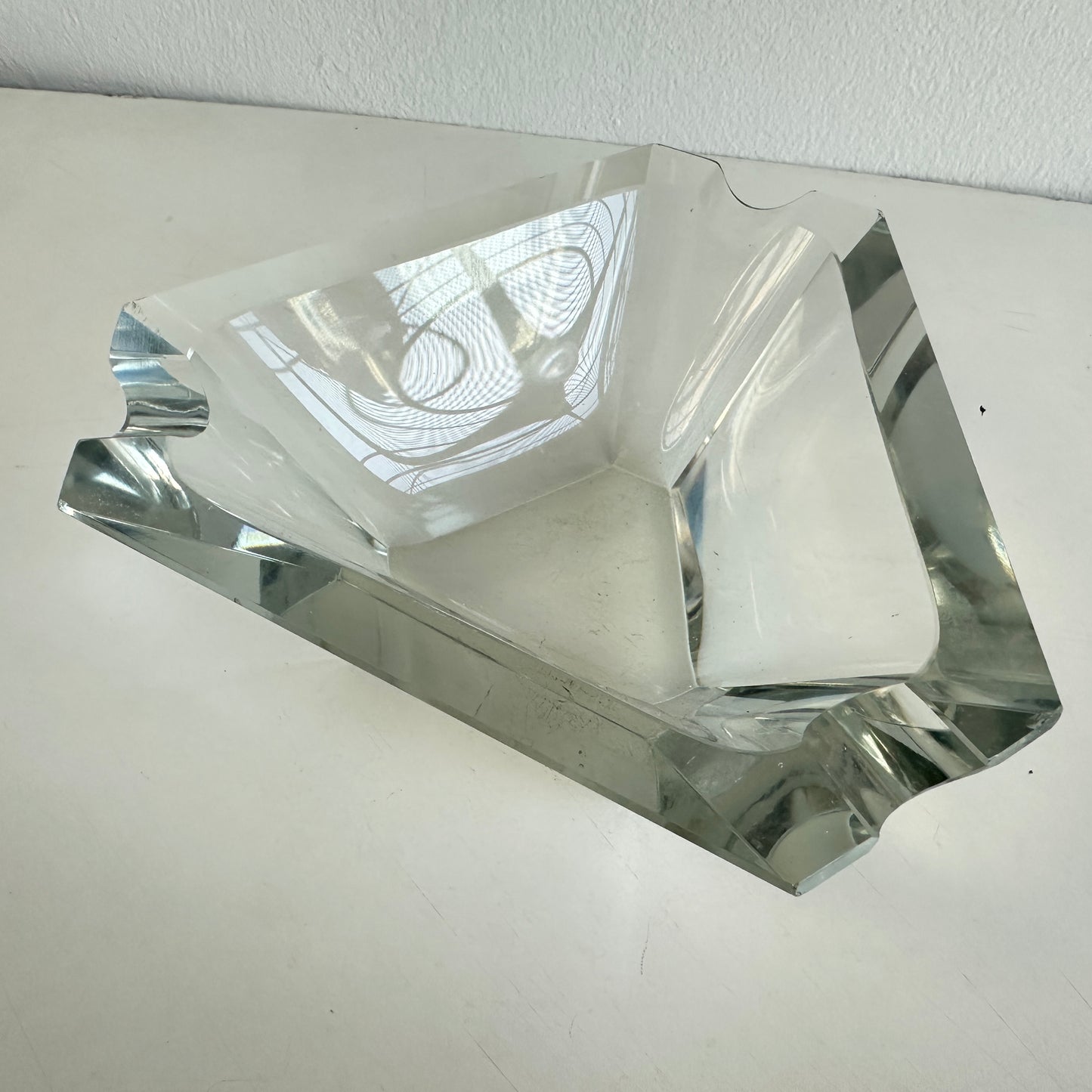 AA025 DIAMOND GLASS ASHTRAY