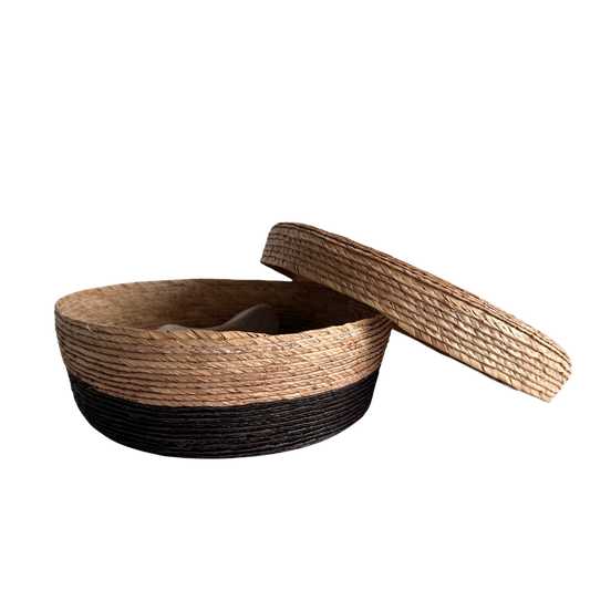 BB008 JAPANESE WOVEN BASKET WITH LID