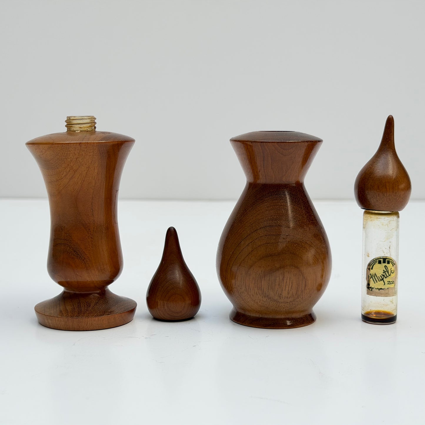 BB044 PAIR OF MYRTLE WOOD PERFUME BOTTLES