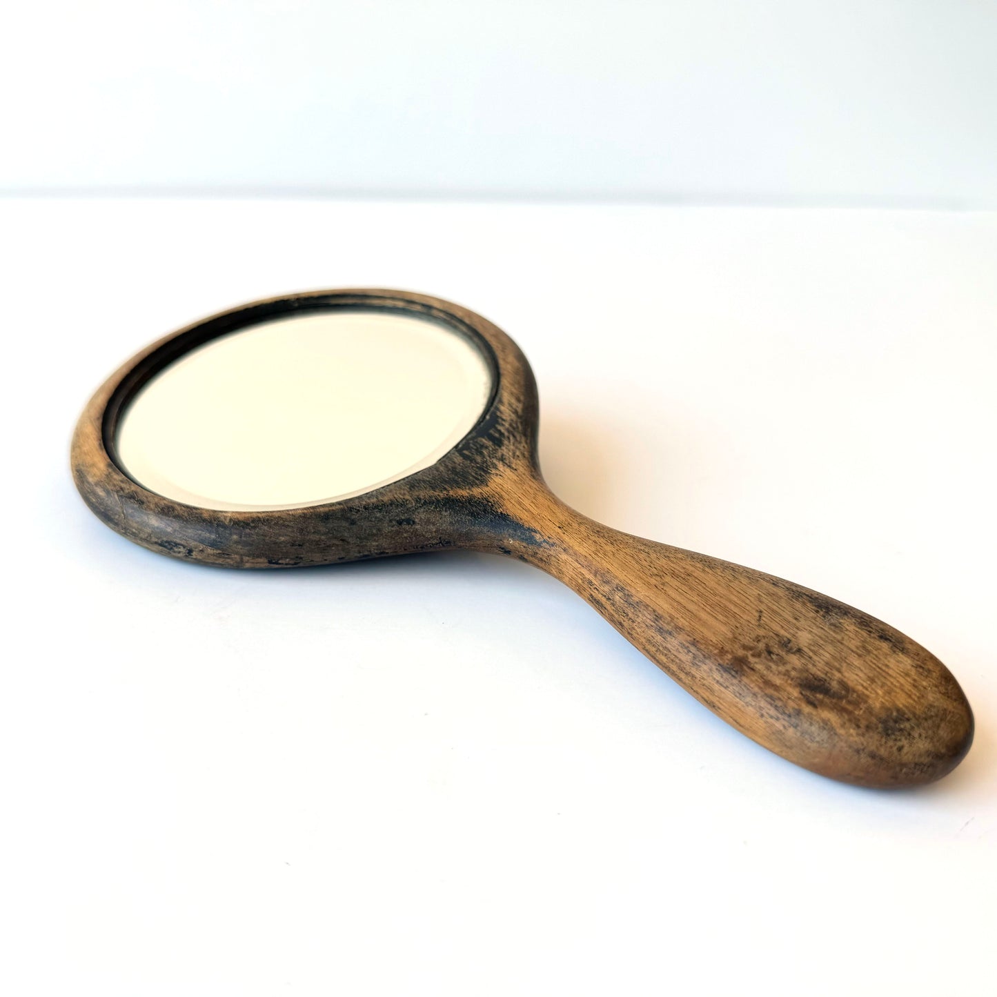 BB054 DISTRESSED WOOD HAND MIRROR