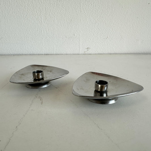 CA001 SET OF TWO CHROME TRIANGULAR CANDLE HOLDERS