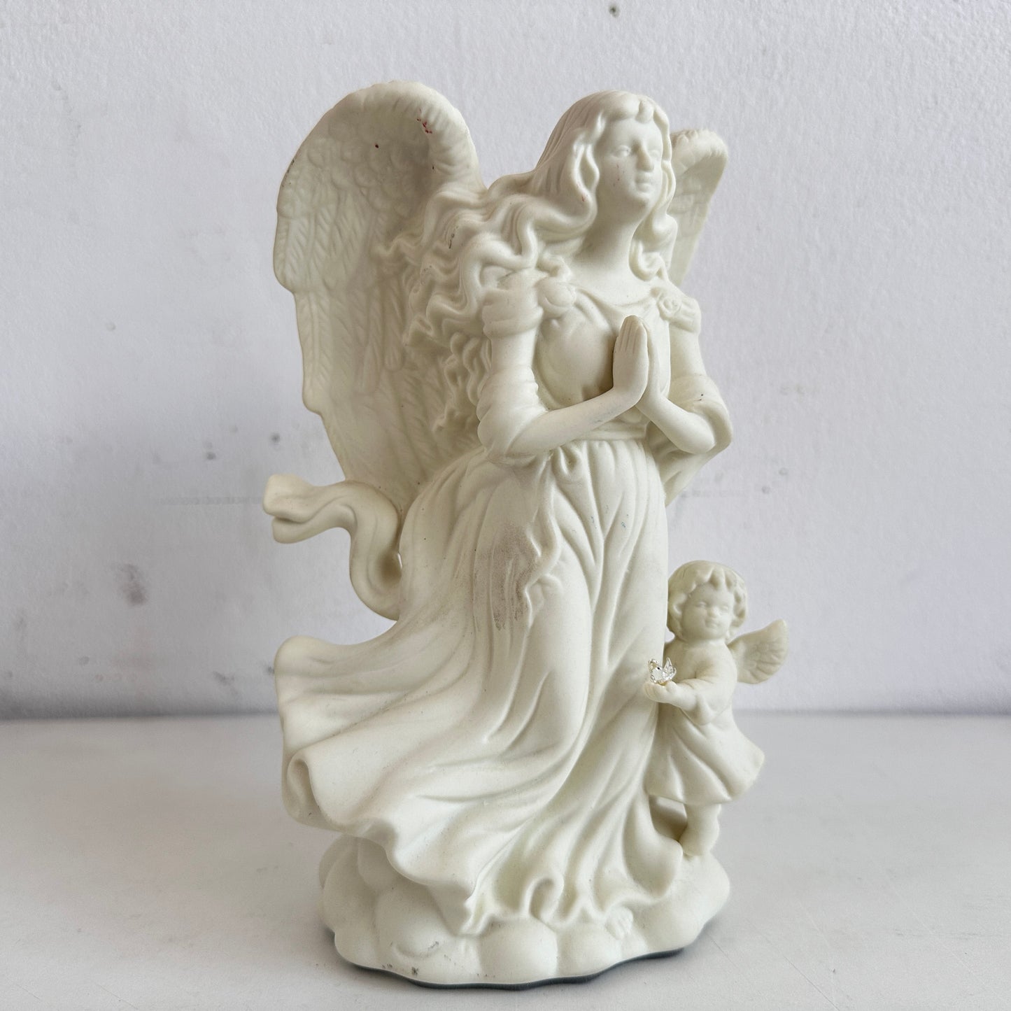 CA043 PRAYING ANGEL CANDLE HOLDER