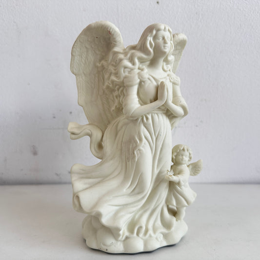 CA043 PRAYING ANGEL CANDLE HOLDER