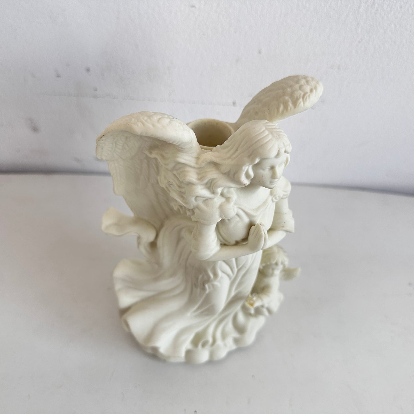 CA043 PRAYING ANGEL CANDLE HOLDER