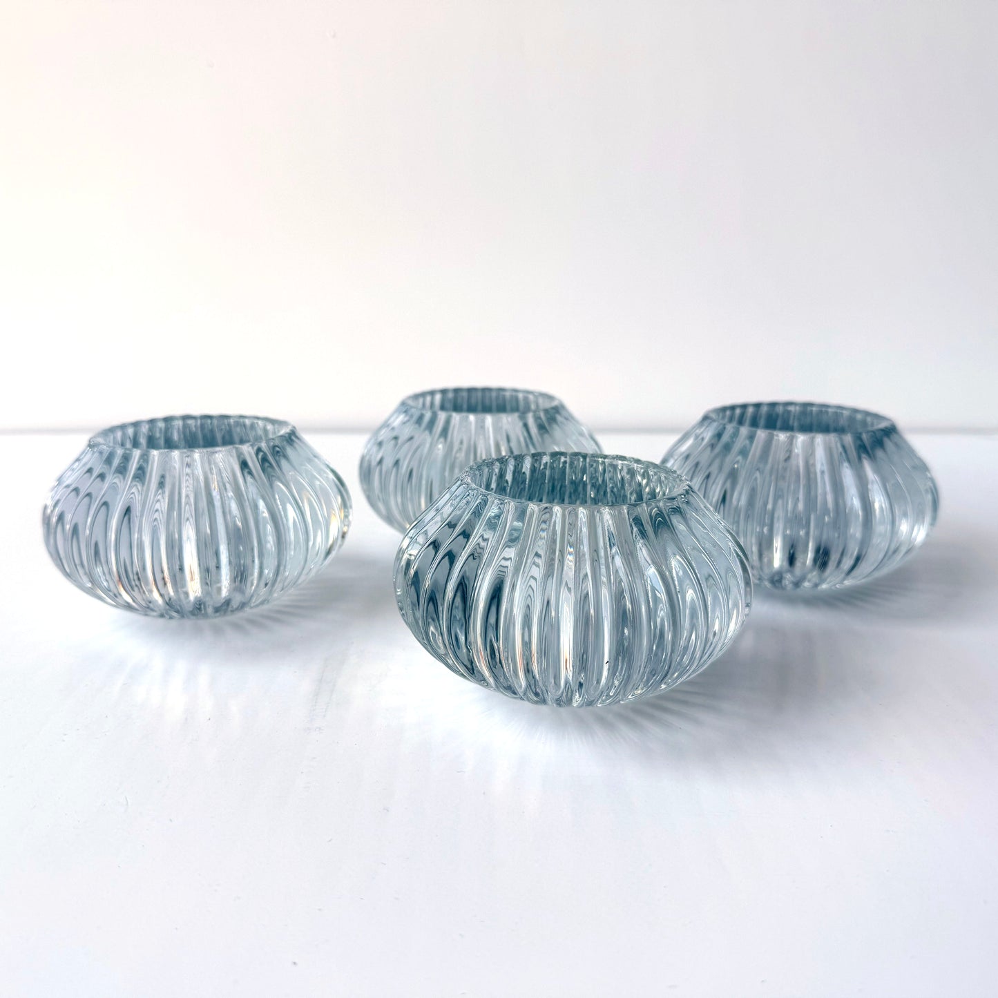 CA046 SET OF 4 PLEATED GLASS VOTIVE CANDLE HOLDERS
