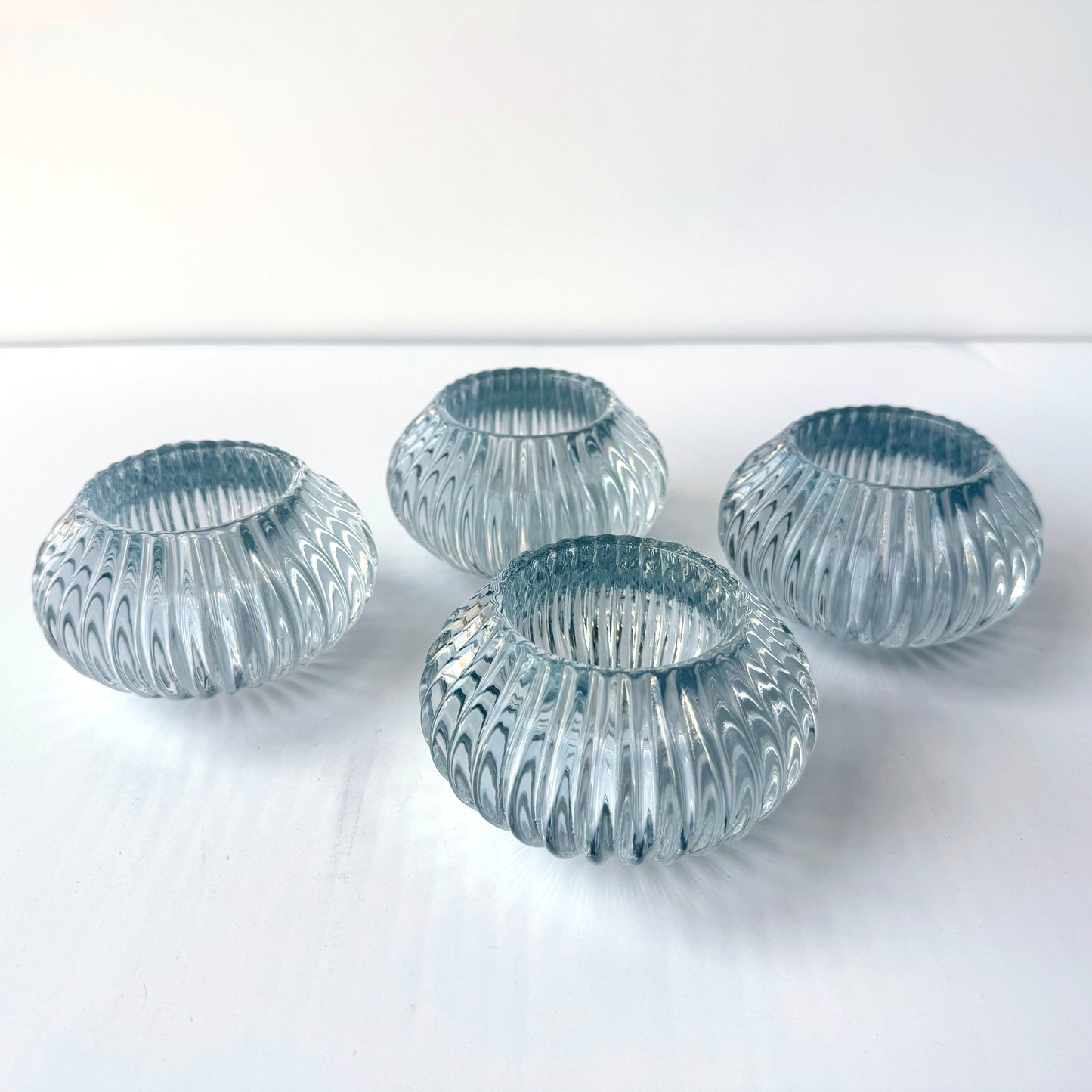CA046 SET OF 4 PLEATED GLASS VOTIVE CANDLE HOLDERS
