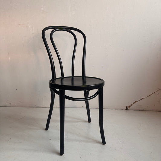 CH001 BLACK BEEFOLOGY CAFE CHAIR