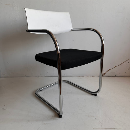 CH006 GF-900 CHROME CANTILEVER CHAIR