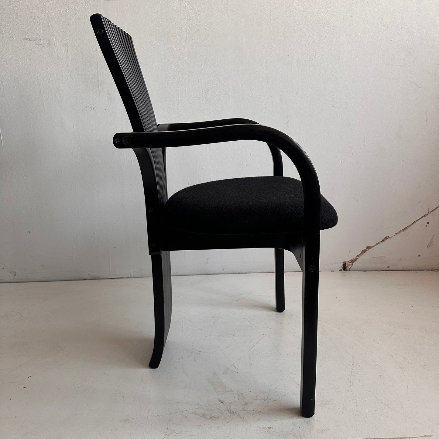 CH013 NORWEGIAN DESIGN BLACK WOOL BENTWOOD CHAIRS