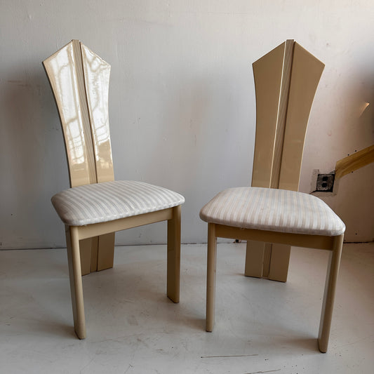 CH016 VRUMPET CHAIRS