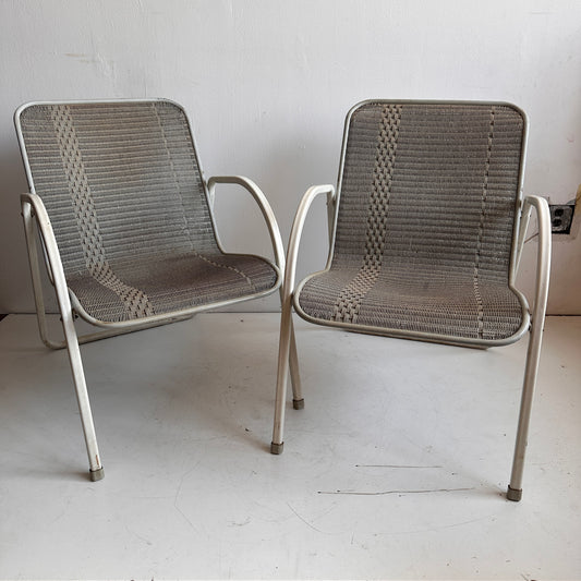 CH039 WICKER LLOYD WHITE FRAMED DECK CHAIRS