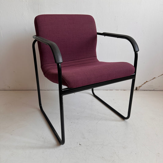 CH040 PURPLE FABRIC & BLACK FRAME OFFICE CHAIR