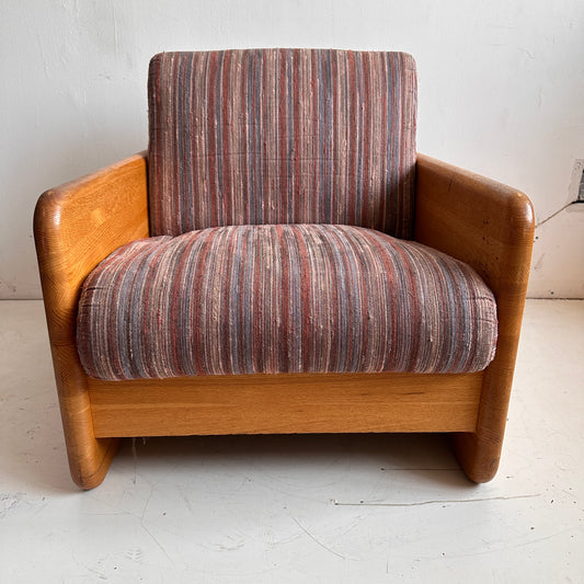 CH051 CHUNKY OAK CHAIR WITH STRIPED UPHOLSTERY