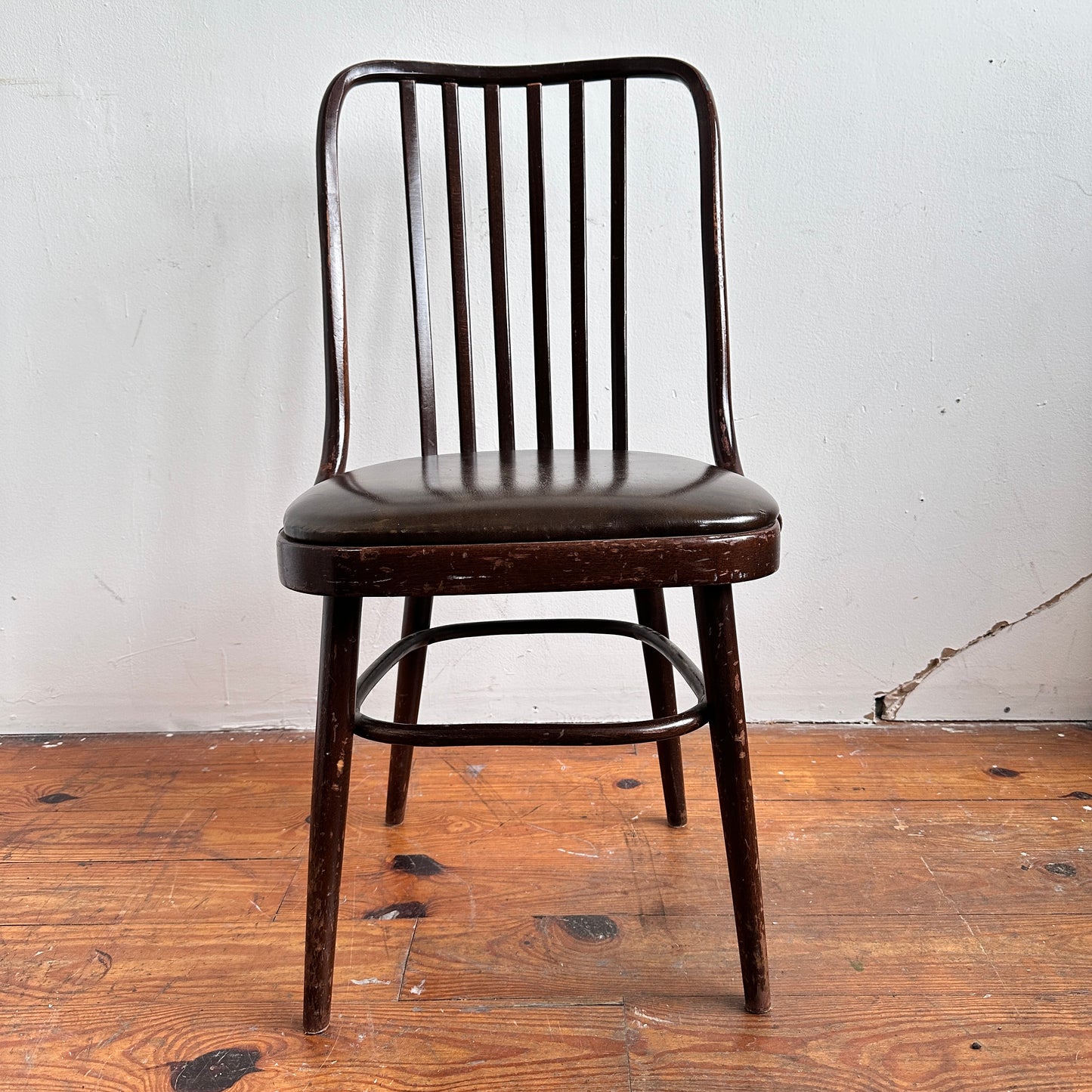 CH059 LD BENTWOOD CHAIR WITH BROWN VINYL SEAT