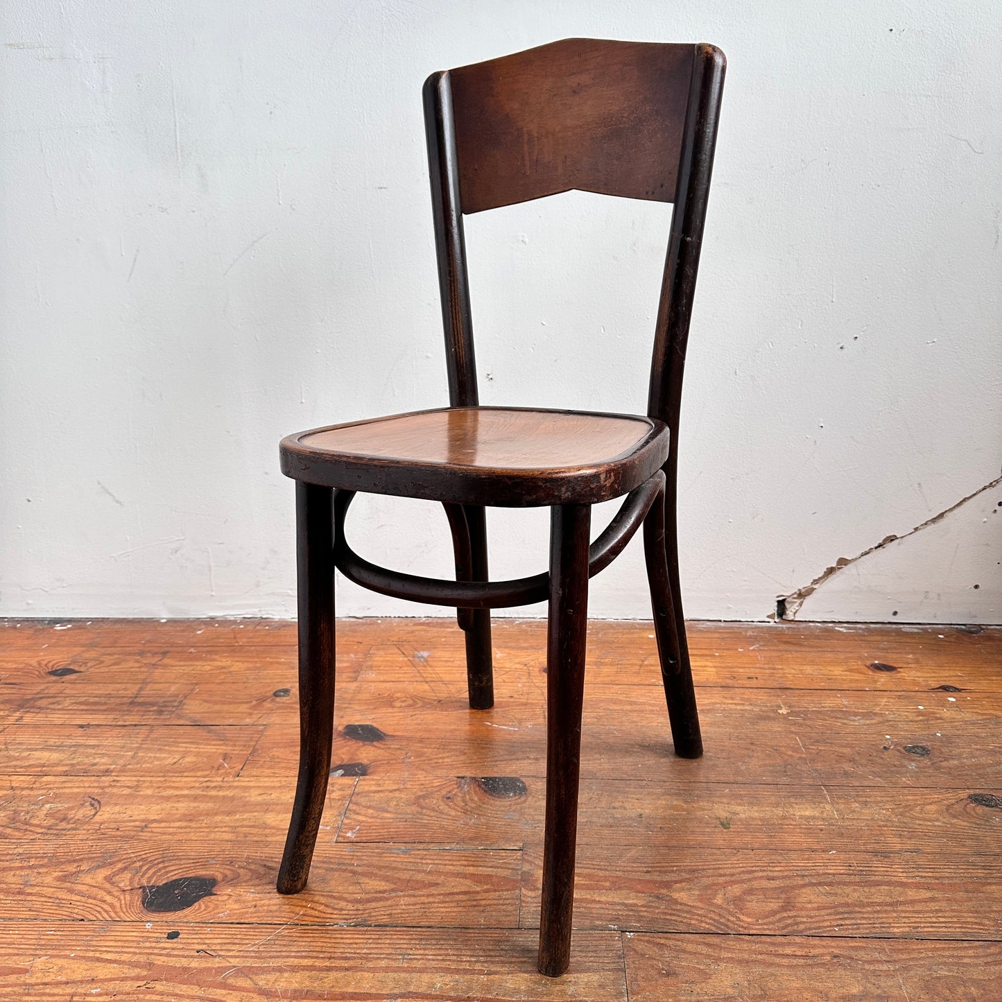 CH061 BENTWOOD DALTON CAFE CHAIR