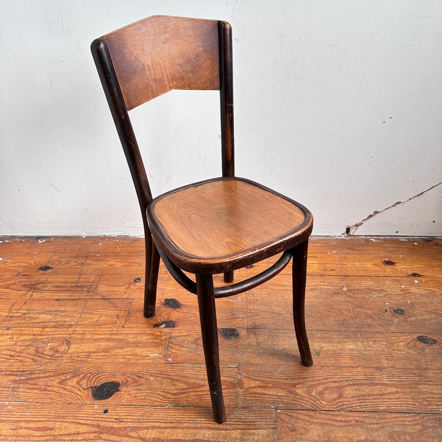CH061 BENTWOOD DALTON CAFE CHAIR