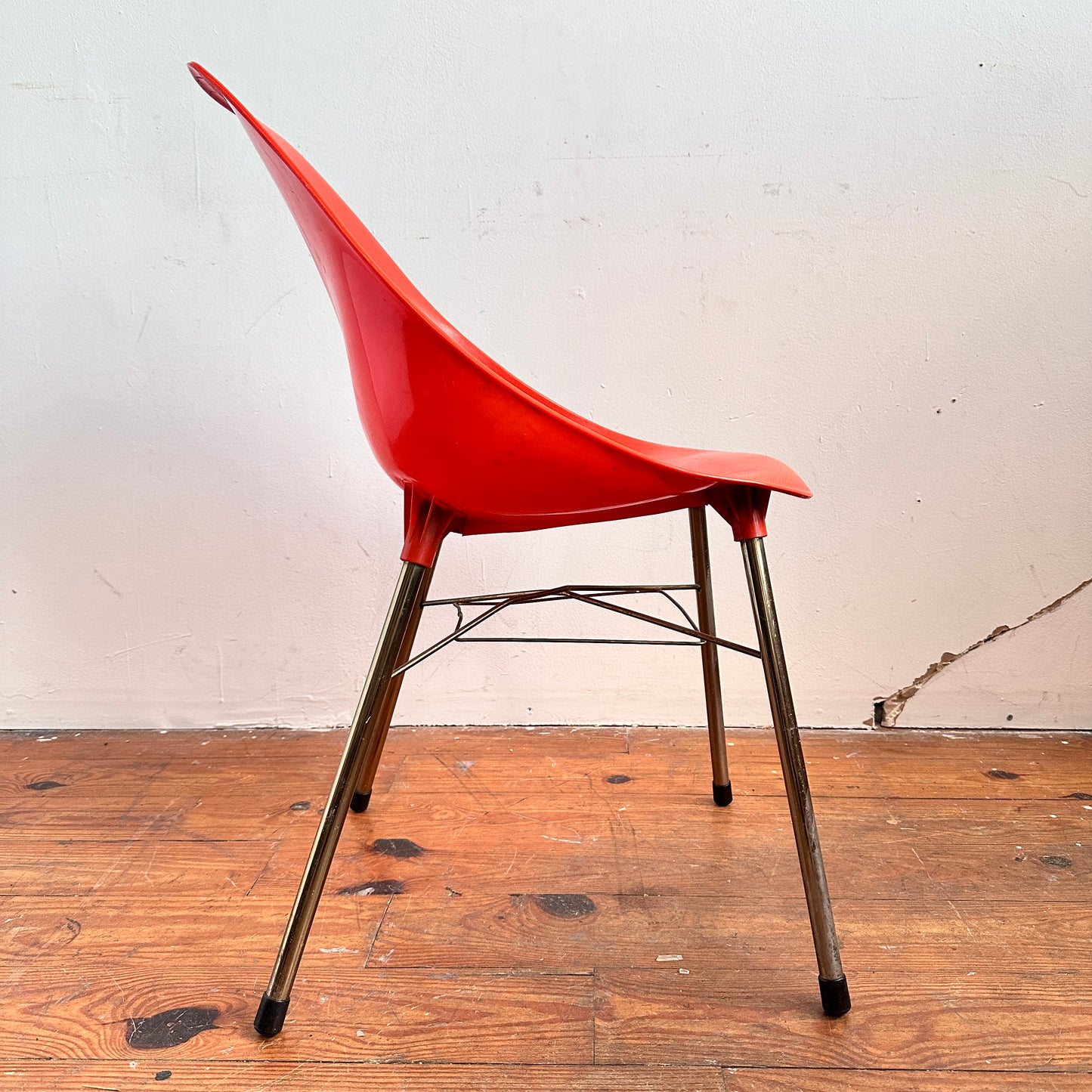 CH063 ORANGE PLASTIC CHAIR
