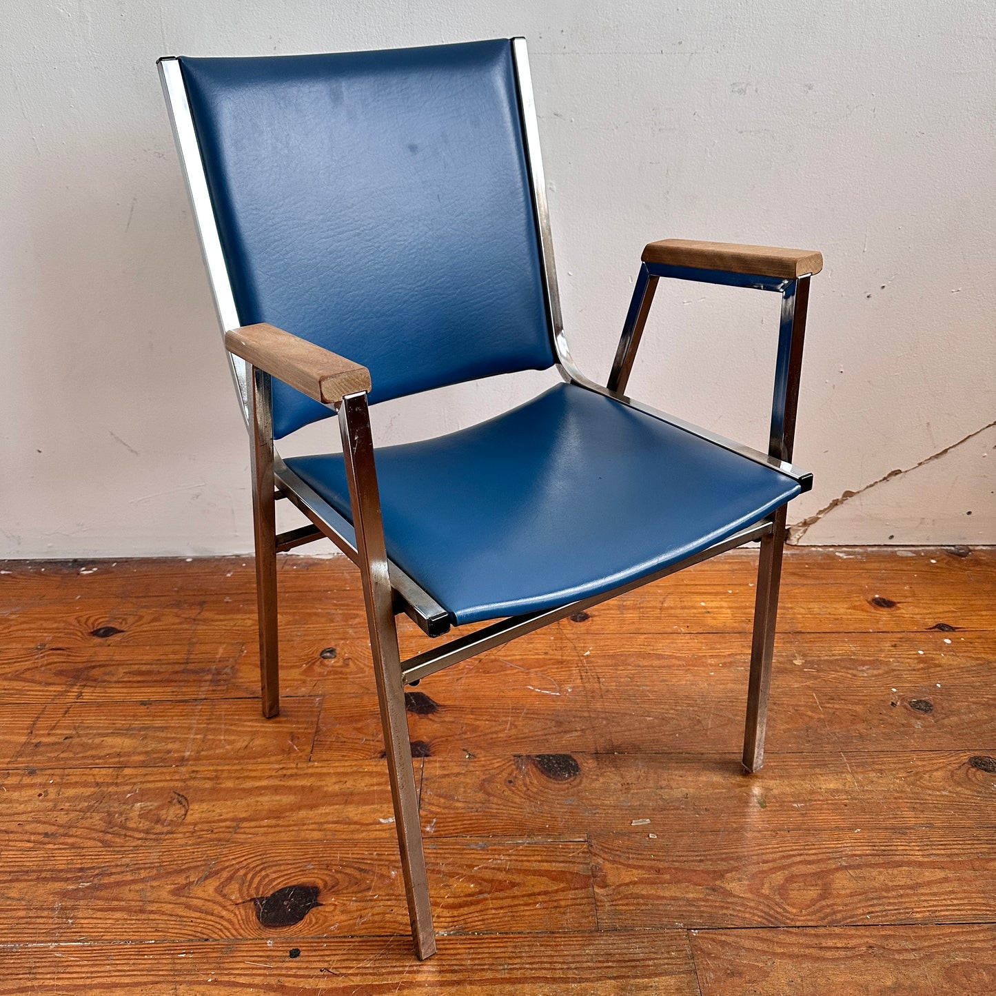 CH064 COBALT BLUE AND CHROME OFFICE CHAIR
