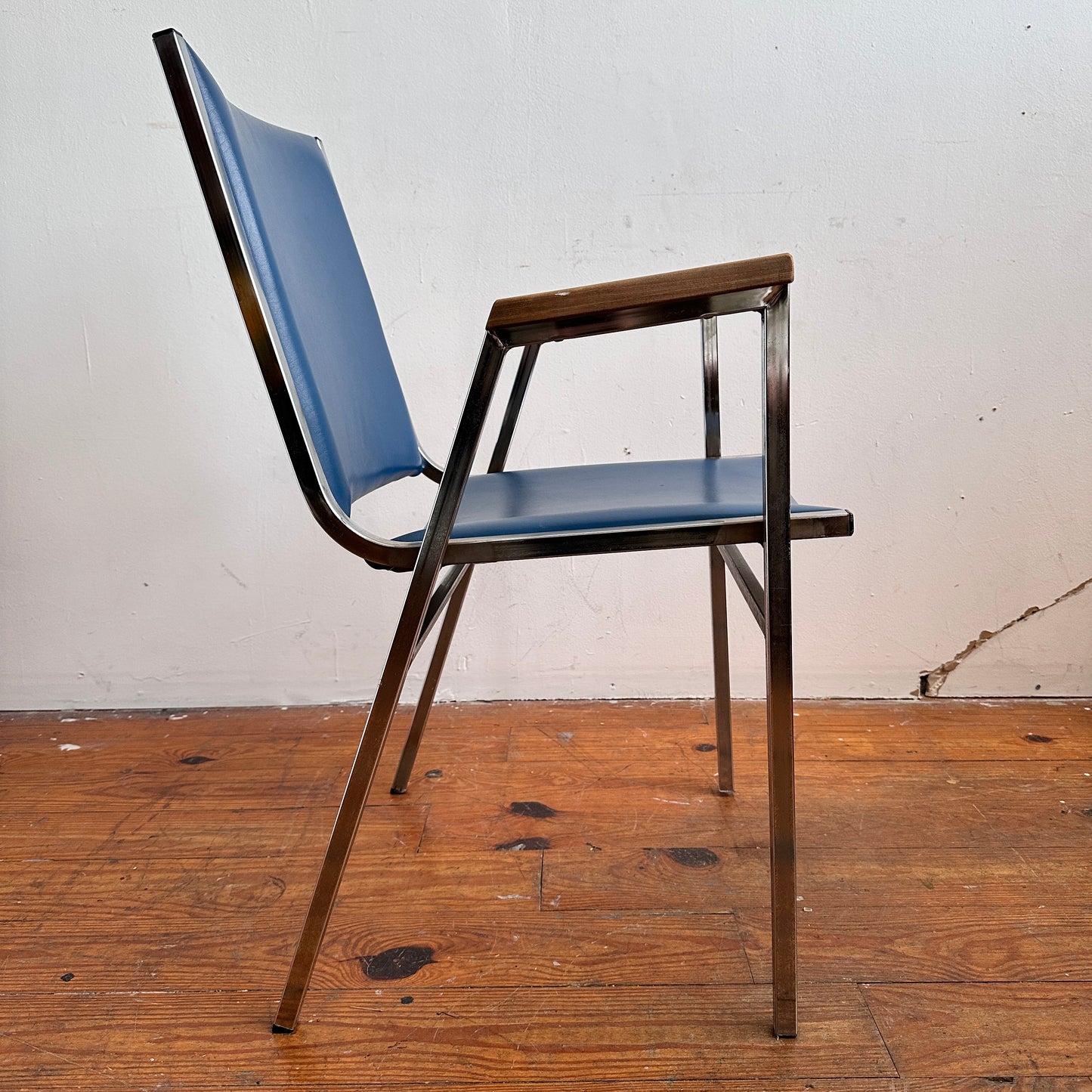 CH064 COBALT BLUE AND CHROME OFFICE CHAIR