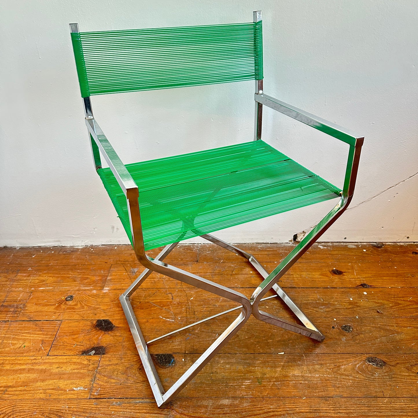 CH068 CHROME AND GREEN RUBBER BAND CHAIR