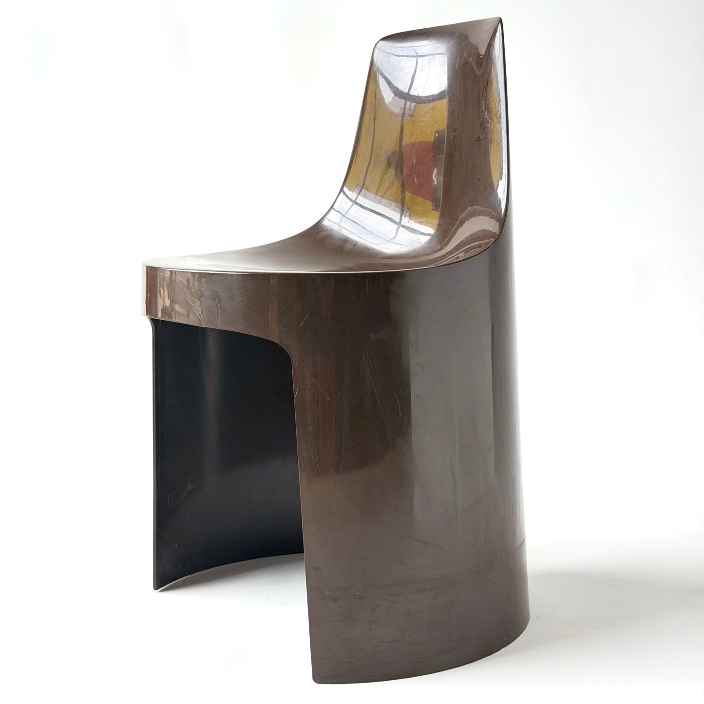 CH080 DISTRESSED BROWN PLASTIC CHAIR