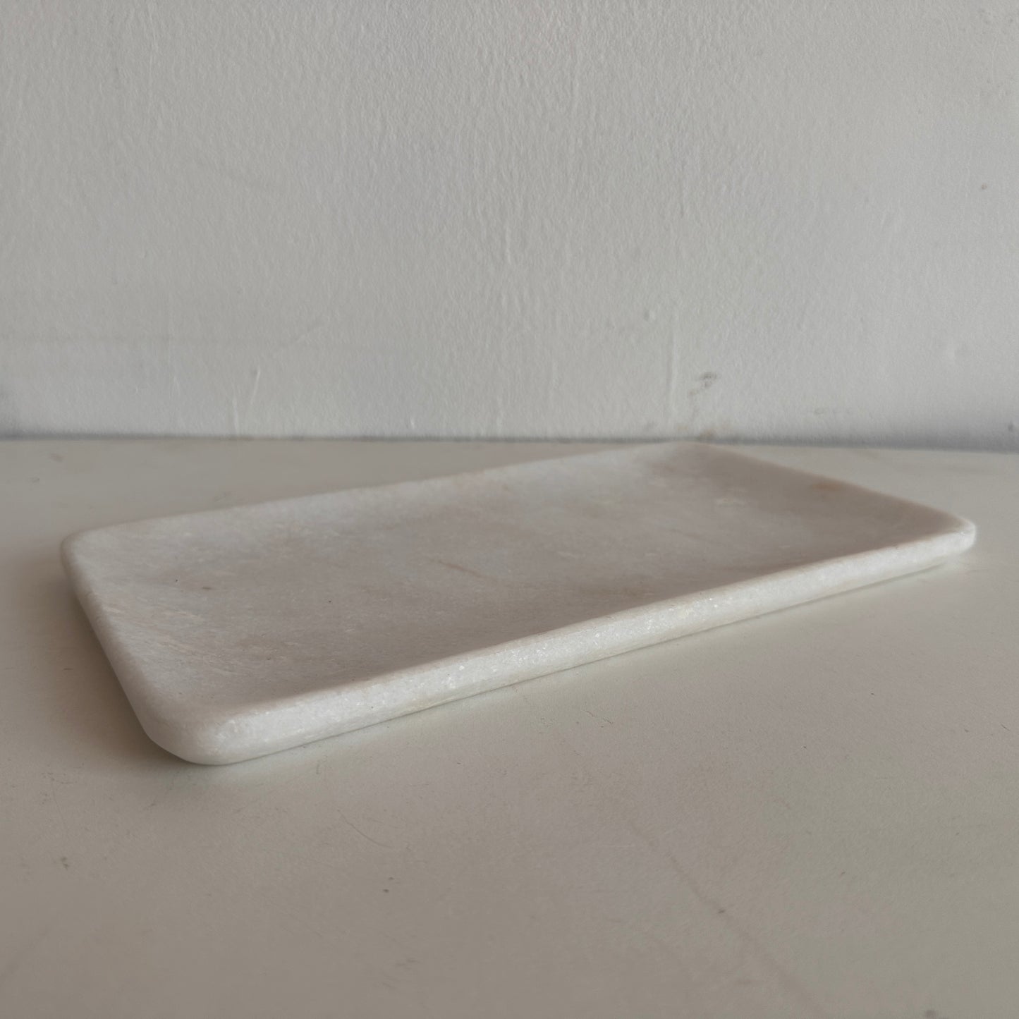 CT011 WHITE MARBLE TRAY