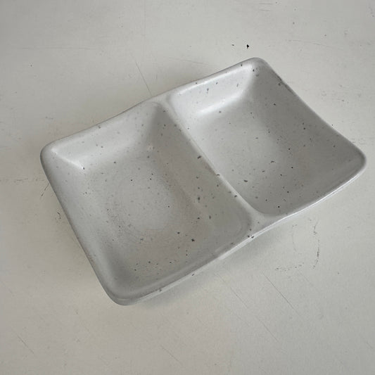 CT023 SPECKLED WHITE CERAMIC CATCHALL