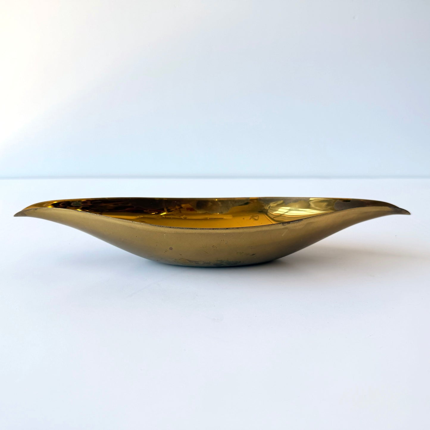 CT036 DISTRESSED BRASS TRINKET DISH