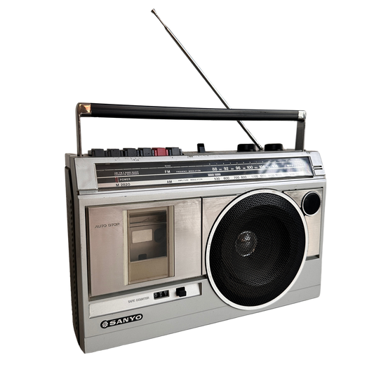 EL005 SANYO CASSETTE PLAYER
