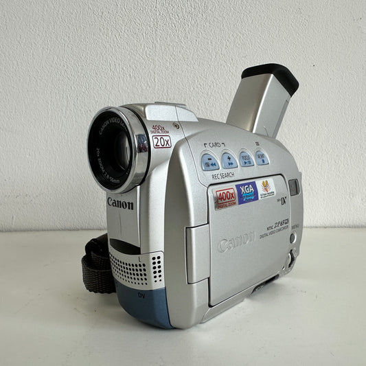 EL040 CANON ZR65MC VIDEO CAMERA