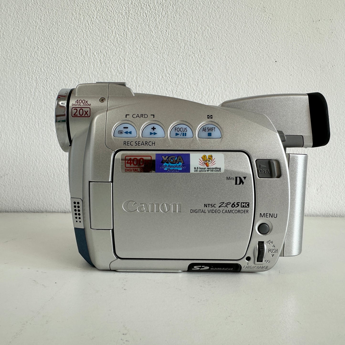 EL040 CANON ZR65MC VIDEO CAMERA