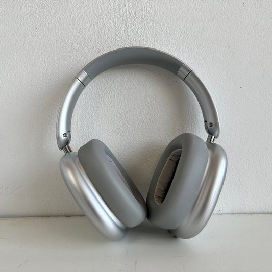 EL049 UNBRANDED SILVER HEADPHONES