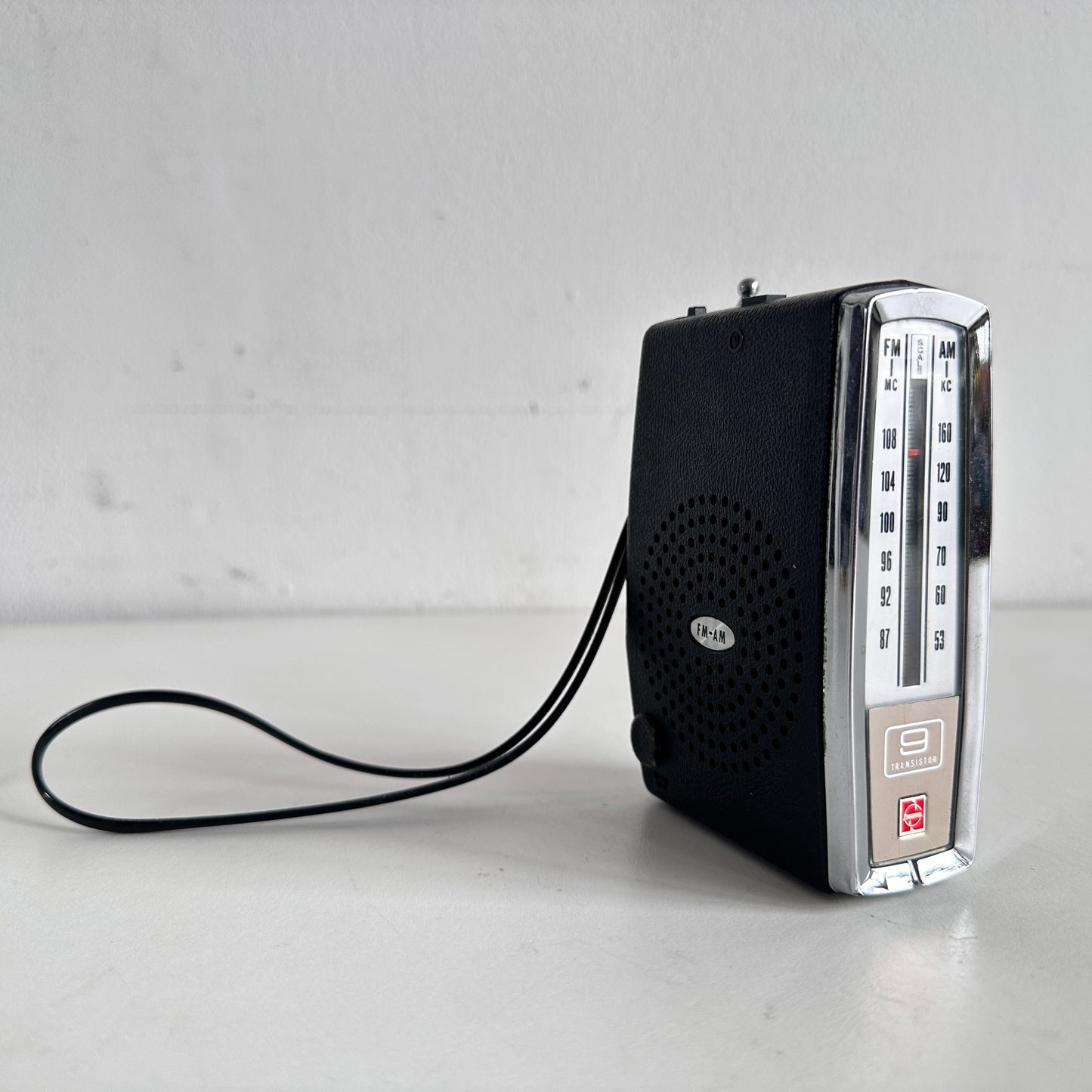 EL081 PANASONIC POCKET TRANSISTOR RADIO