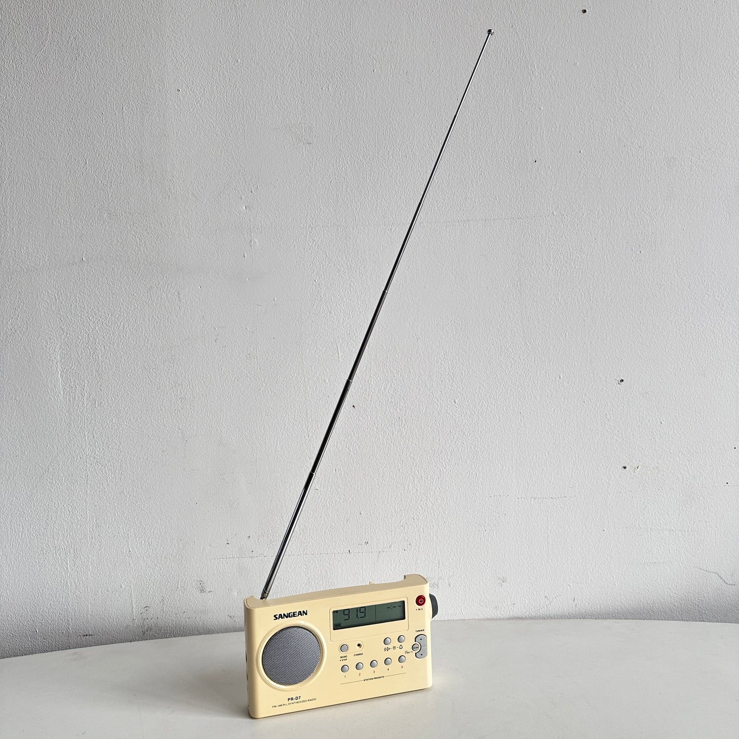 EL084 SANGEAN PORTABLE RADIO