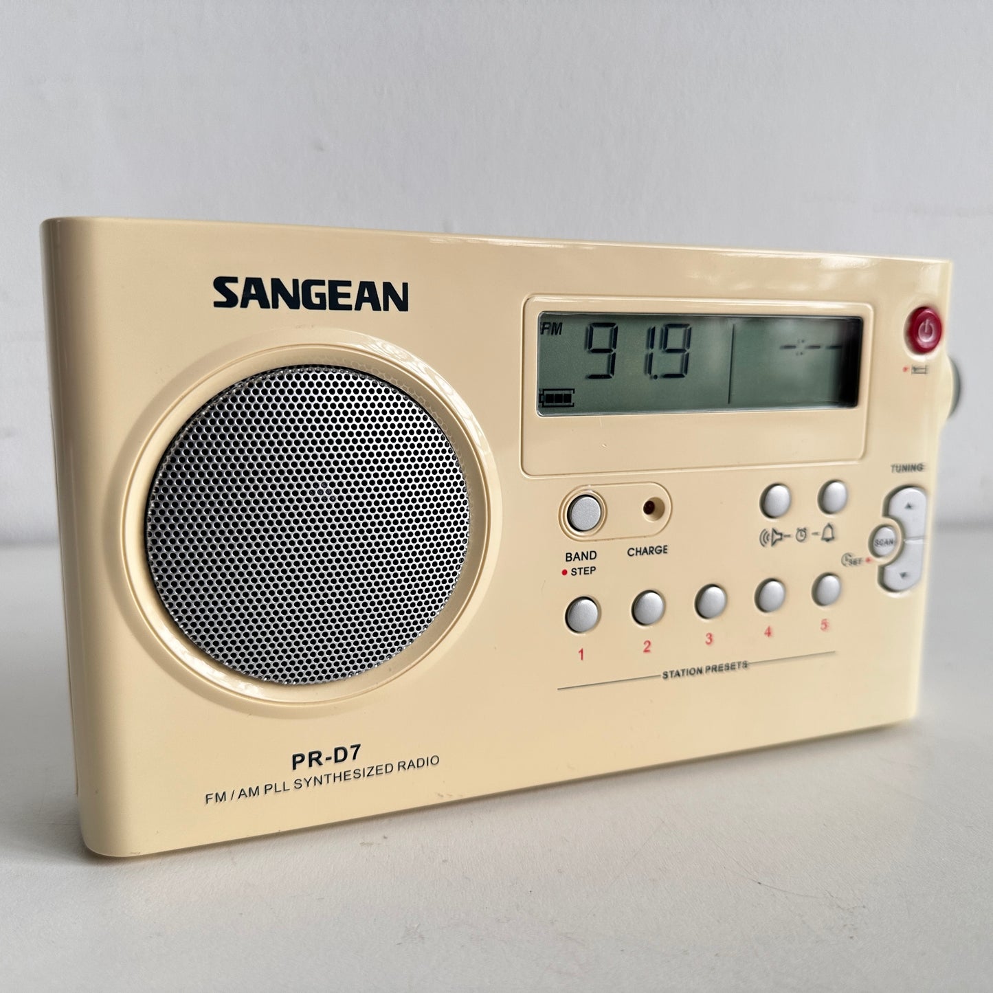 EL084 SANGEAN PORTABLE RADIO