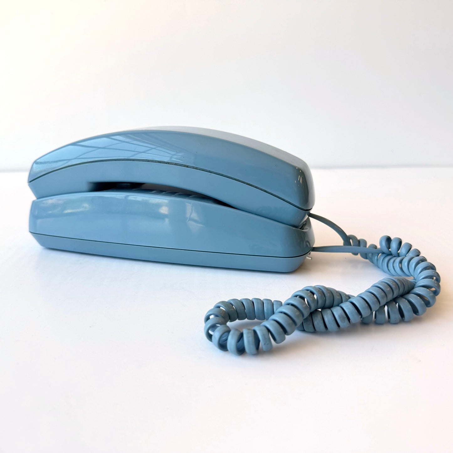 EL099 PASTEL BLUE TRIMLINE PHONE