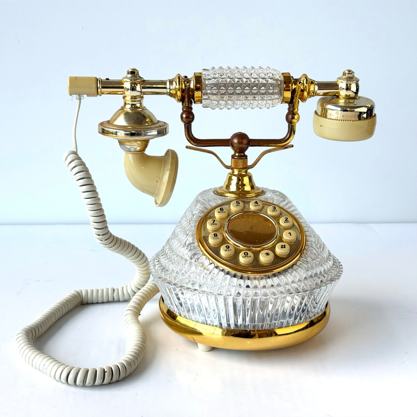 EL114 CRYSTAL AND GOLD PHONE