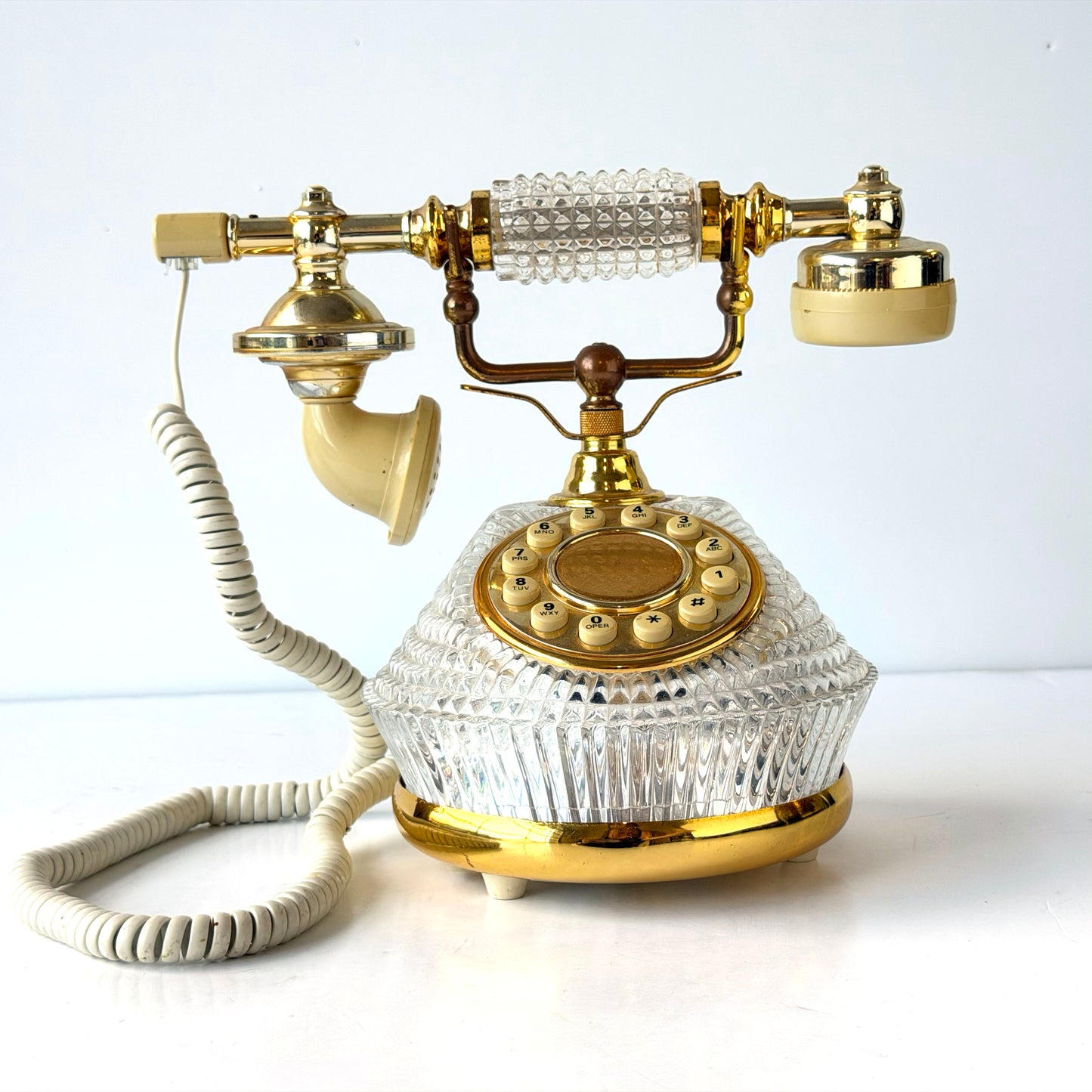 EL114 CRYSTAL AND GOLD PHONE
