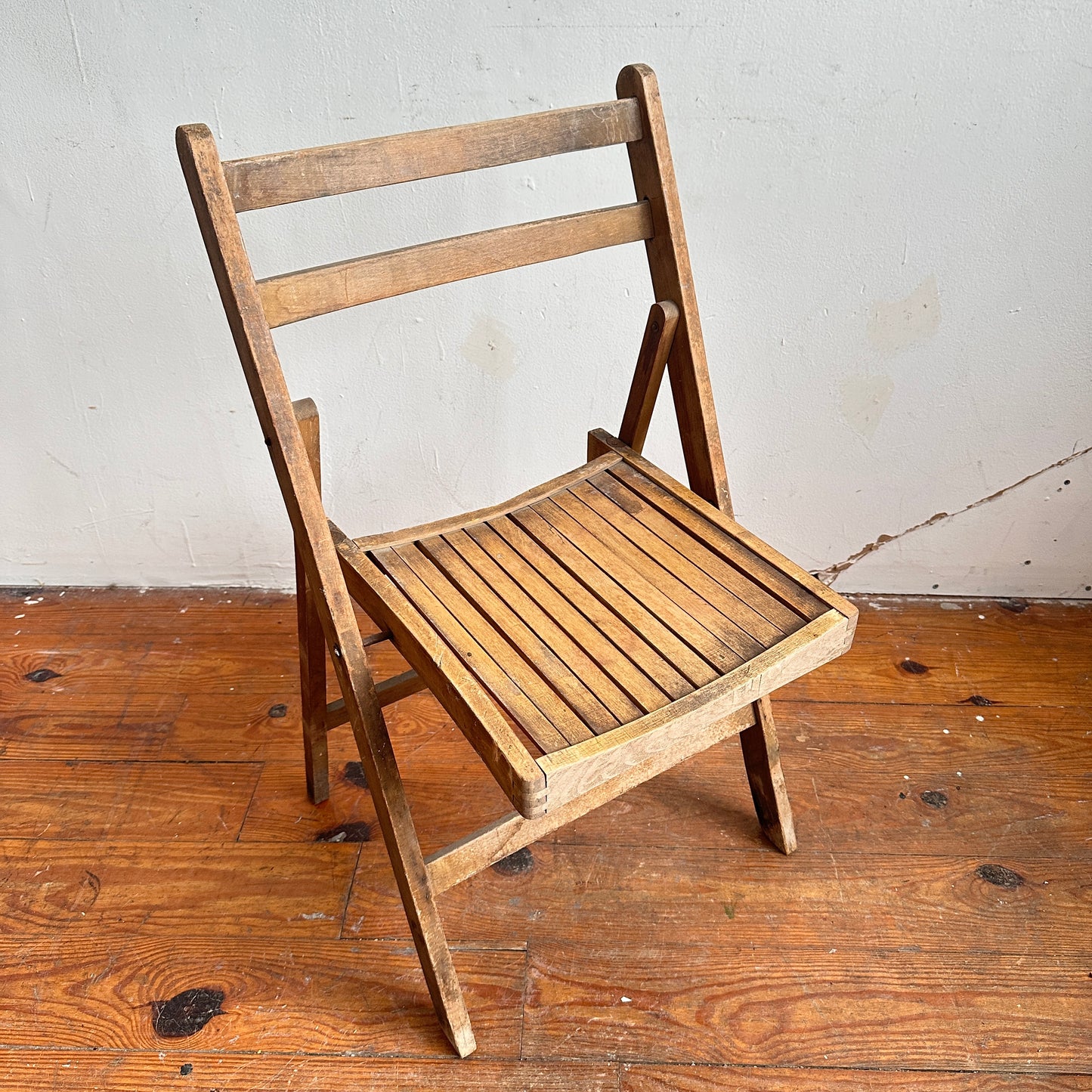 FC003 SLATTED WOOD FOLDING CHAIR