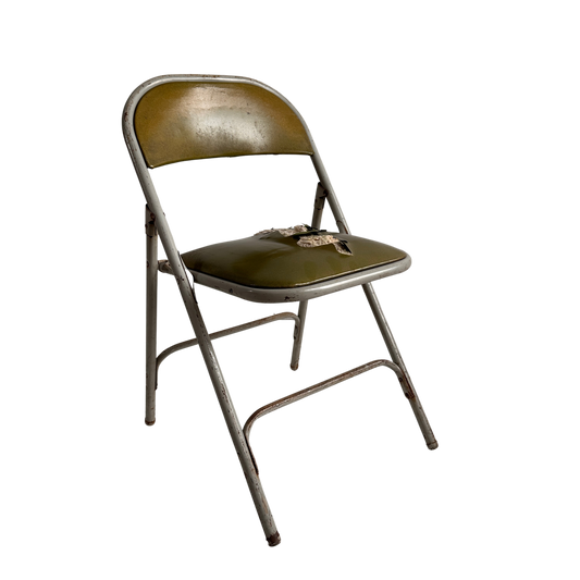 FC008 DISTRESSED GREEN VINYL GREY METAL FOLDING CHAIR