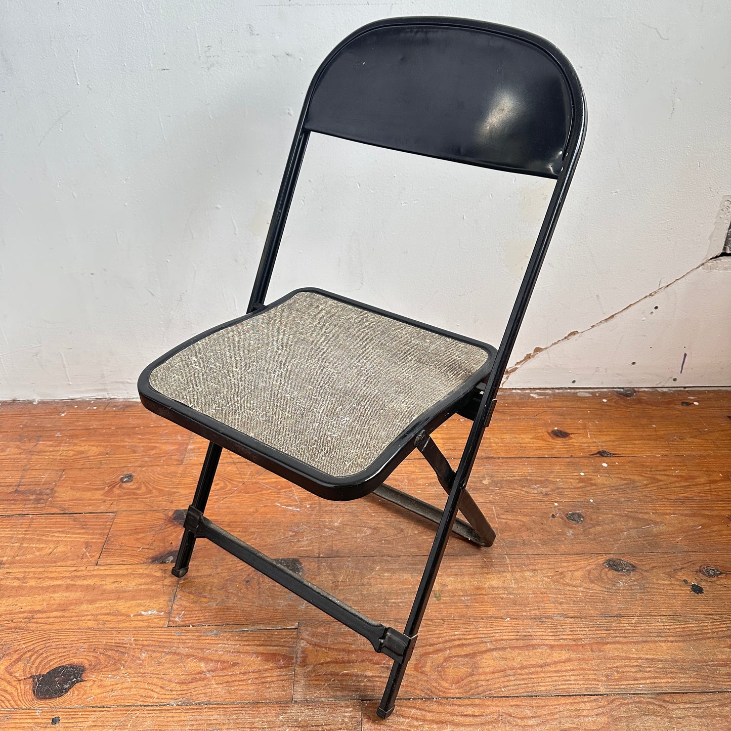 FC009 BLACK METAL FOLDING CHAIR