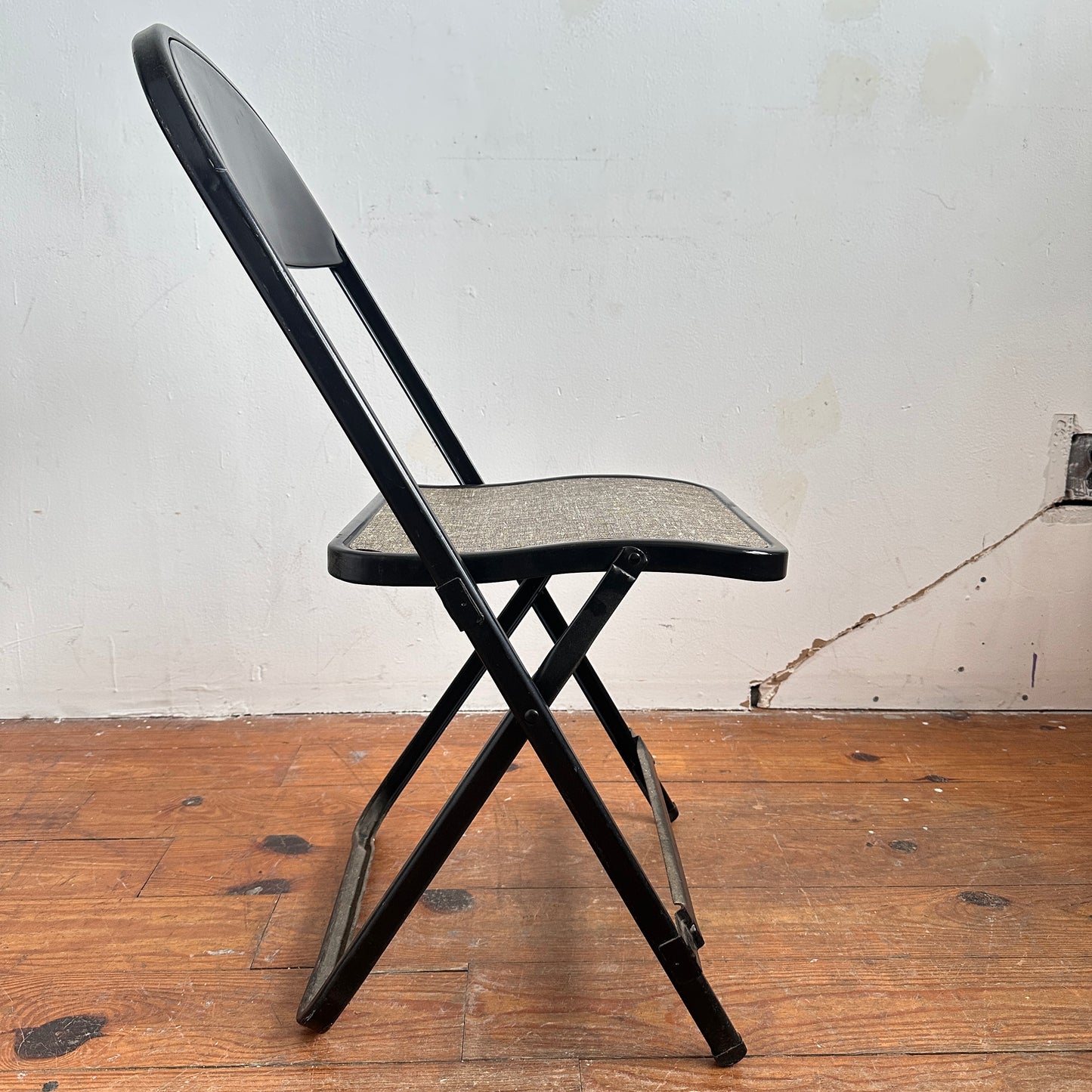 FC009 BLACK METAL FOLDING CHAIR