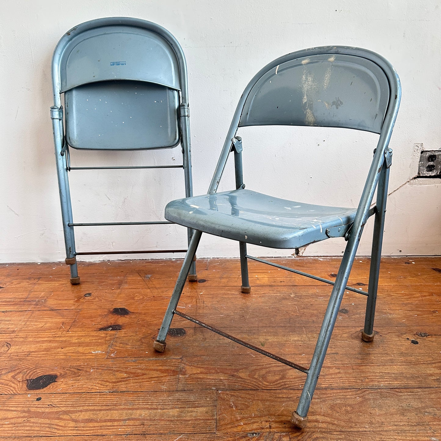 FC039 BLUE ART DECO FOLDING CHAIRS