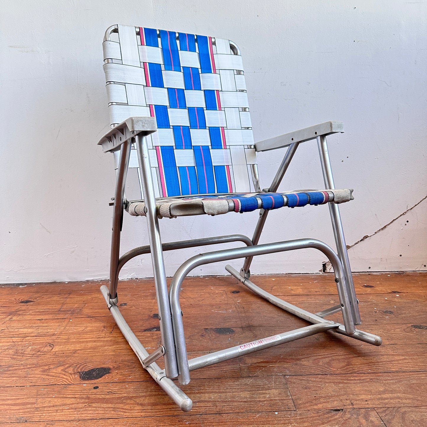 FC040 BLUE, WHITE & PINK STRIPED ROCKING LAWN CHAIR