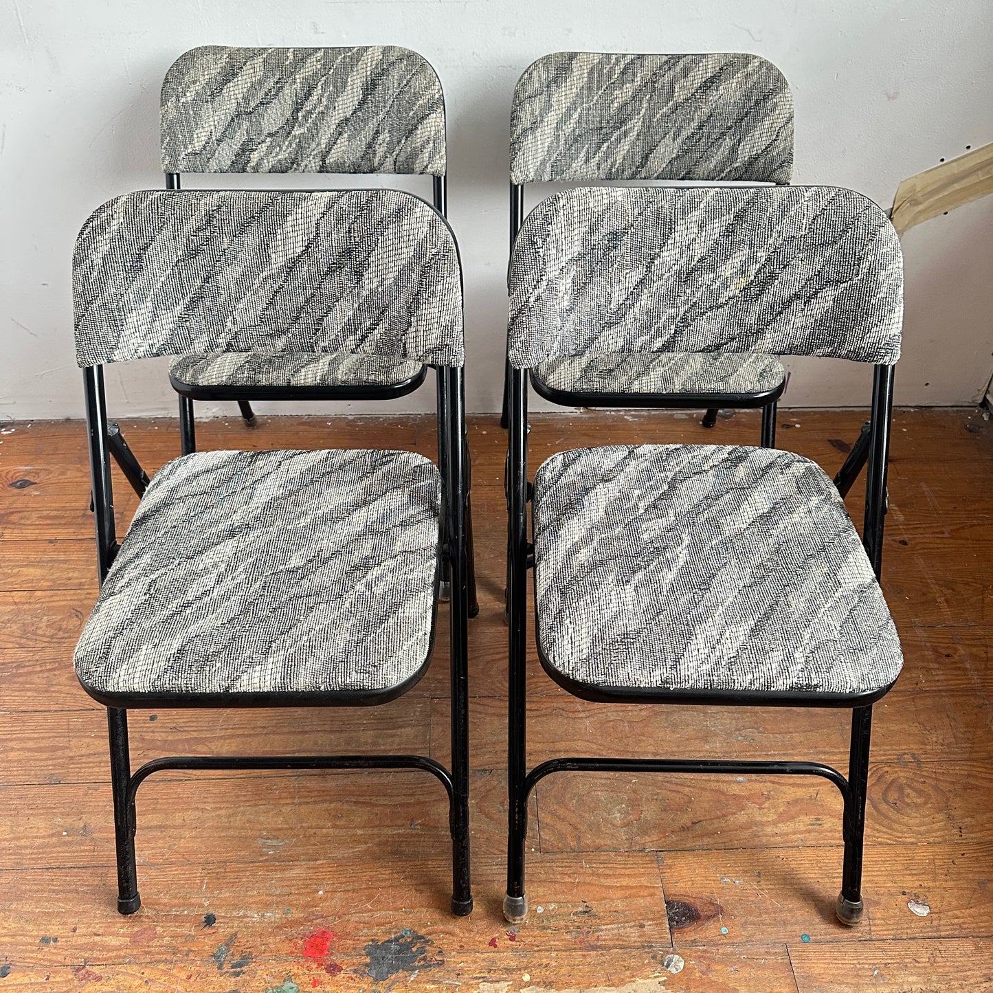 FC045 BLACK UPHOLSTERED FOLDING CHAIRS